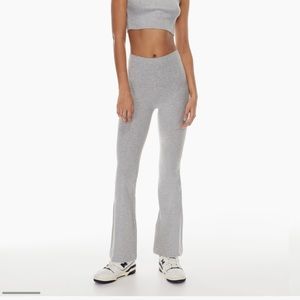 TNA Chill Atmosphere Flare Hi-Rise Legging